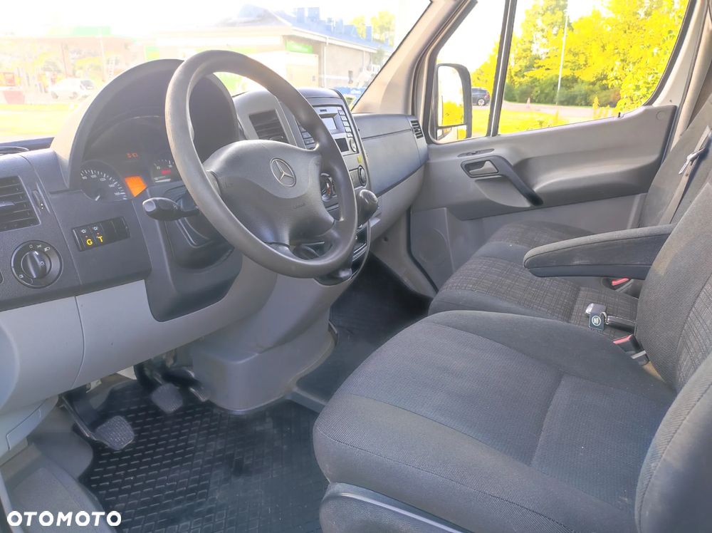 Mercedes-Benz Sprinter - 6