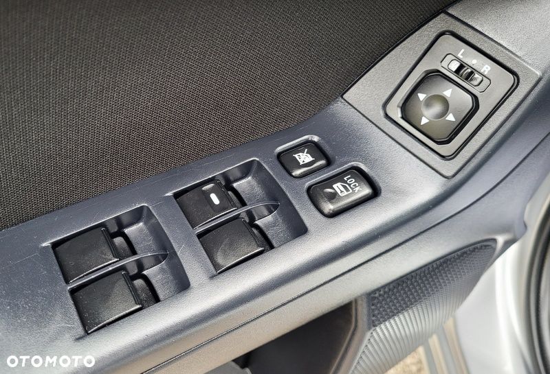 Mitsubishi Lancer - 37