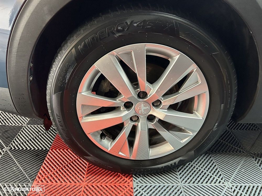 Peugeot 3008 1.2 PureTech Active Pack - 18