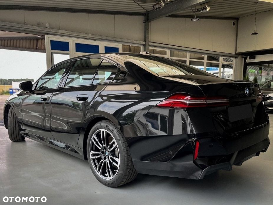 BMW Seria 5 520d xDrive mHEV M Sport - 7