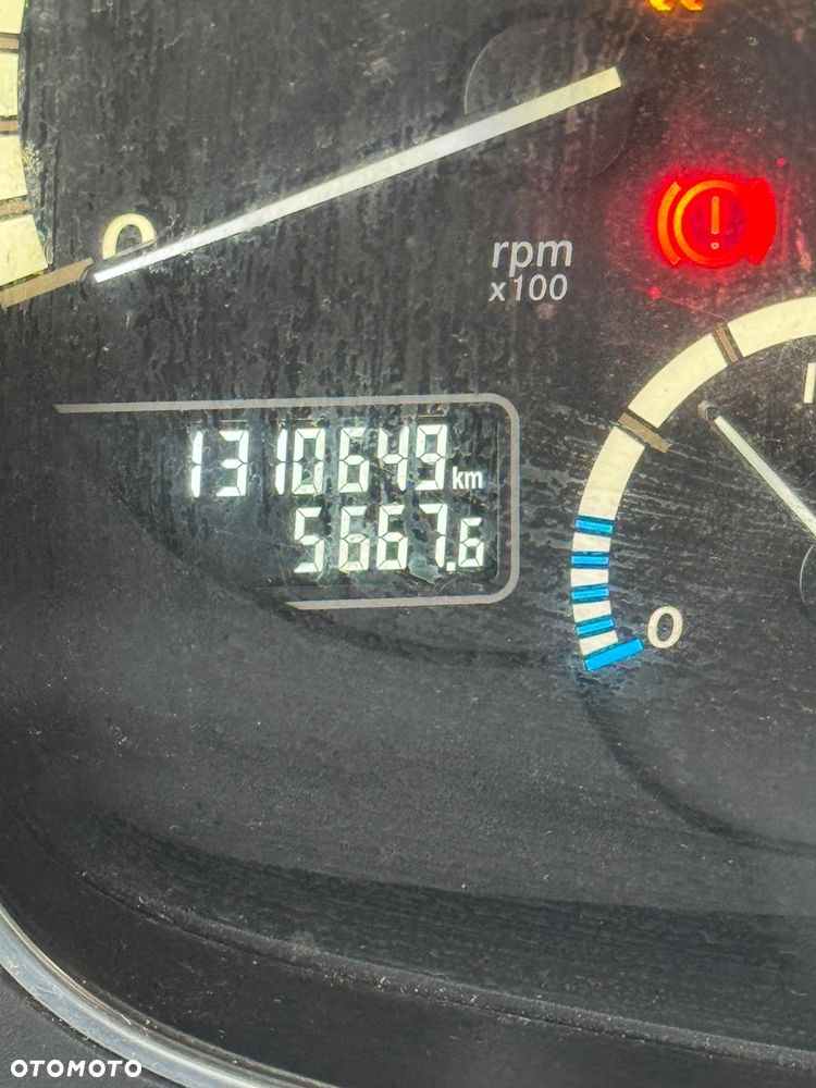 Mercedes-Benz Actros - 14