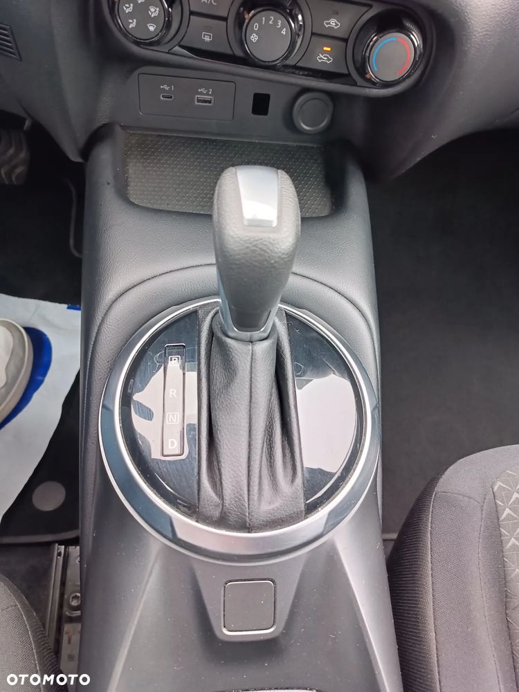 Nissan Juke 1.0 DIG-T Acenta DCT - 21