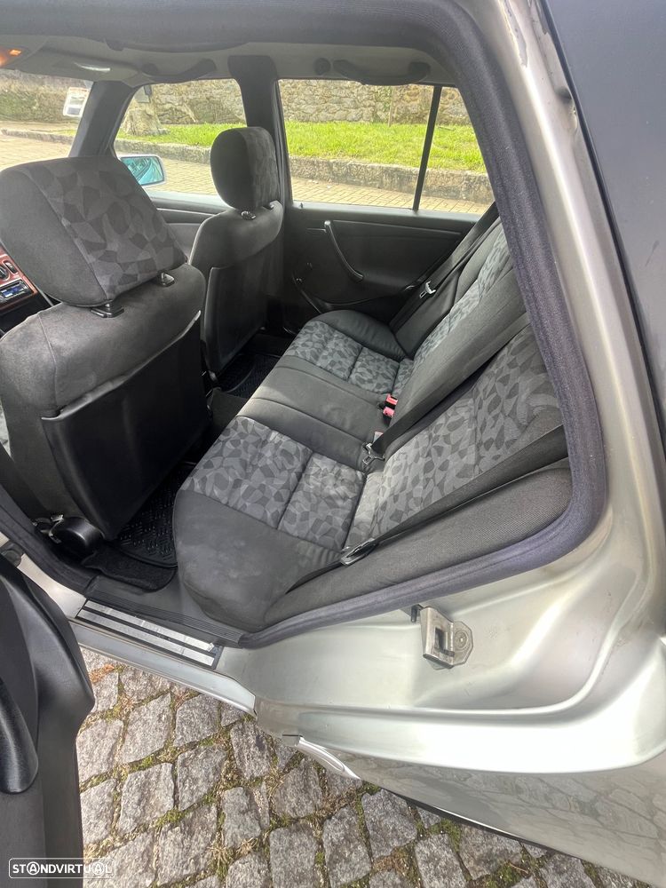 Mercedes-Benz C 220 - 11