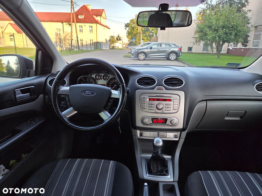 Ford Focus 1.6 16V Black Magic - 11