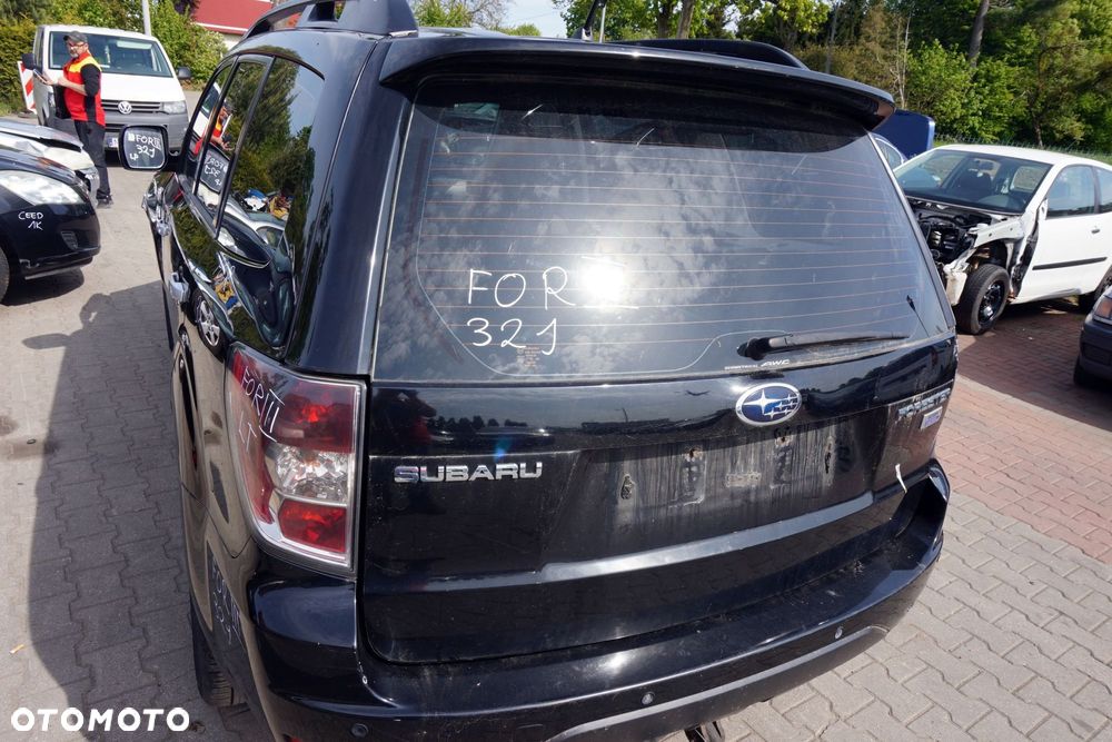 KLAPA BAGAŻNIKA TYLNA FORESTER III SH 32J  CZARNY SUBARU 2008-2013 - 2