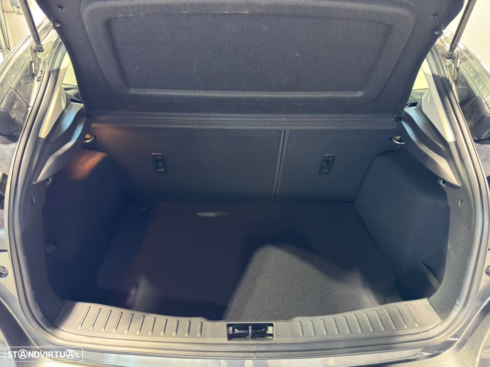 Ford Focus 1.0 EcoBoost Business - 30