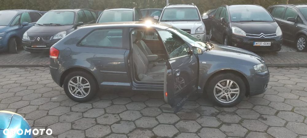 Audi A3 Sportback 2.0 FSI Attraction - 5