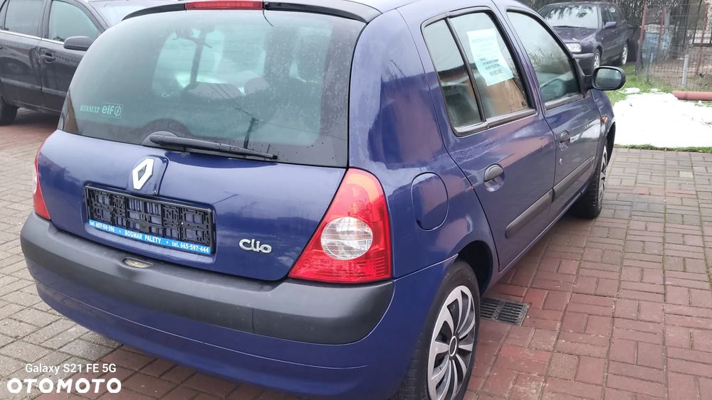 Renault Clio 1.2 16V Confort Authentique - 4