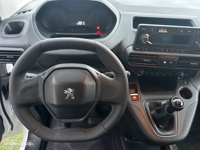 Peugeot PARTNER LONGA 3 LUGARES - 12