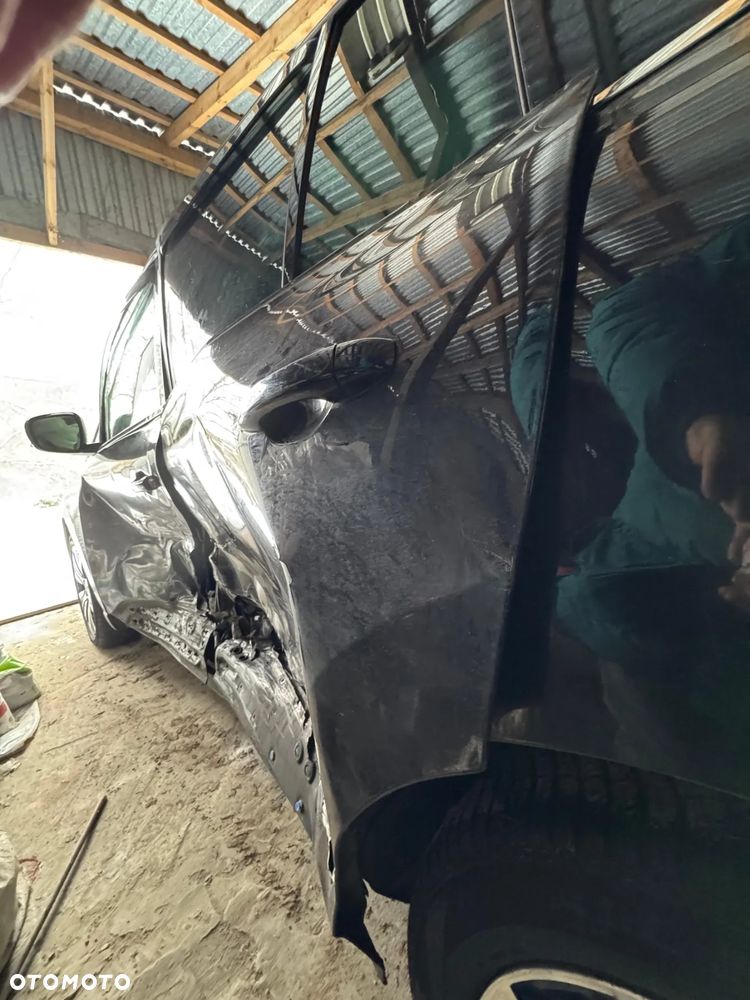 Renault Espace 1.6 dCi Energy Initiale Paris EDC 7os - 11