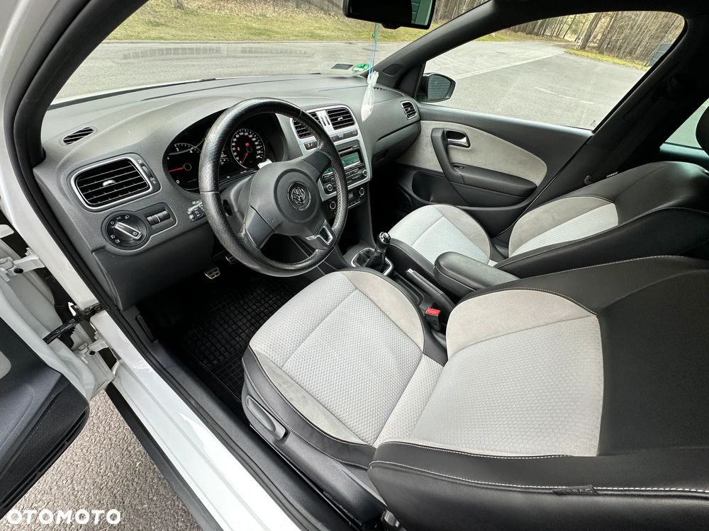 Volkswagen Polo 1.6 TDI Cross Urban White - 19