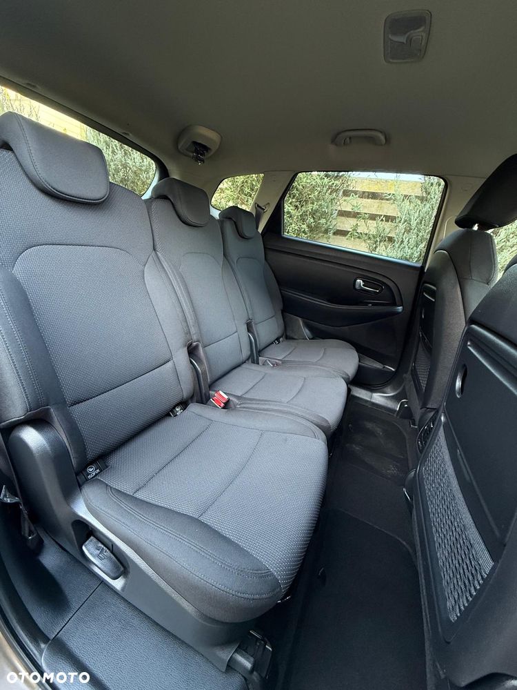 Kia Carens 1.6 GDI M EU6 - 24