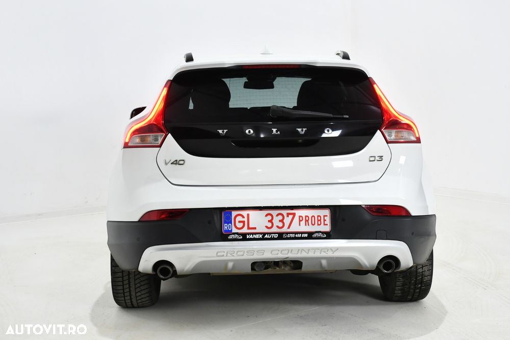 Volvo V40 Cross Country D3 Geartronic Momentum - 9