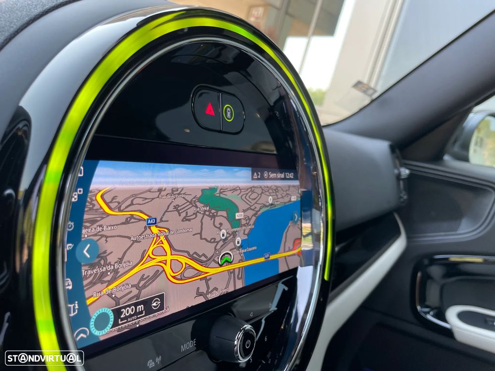 MINI Countryman Cooper SE ALL4 Auto - 24