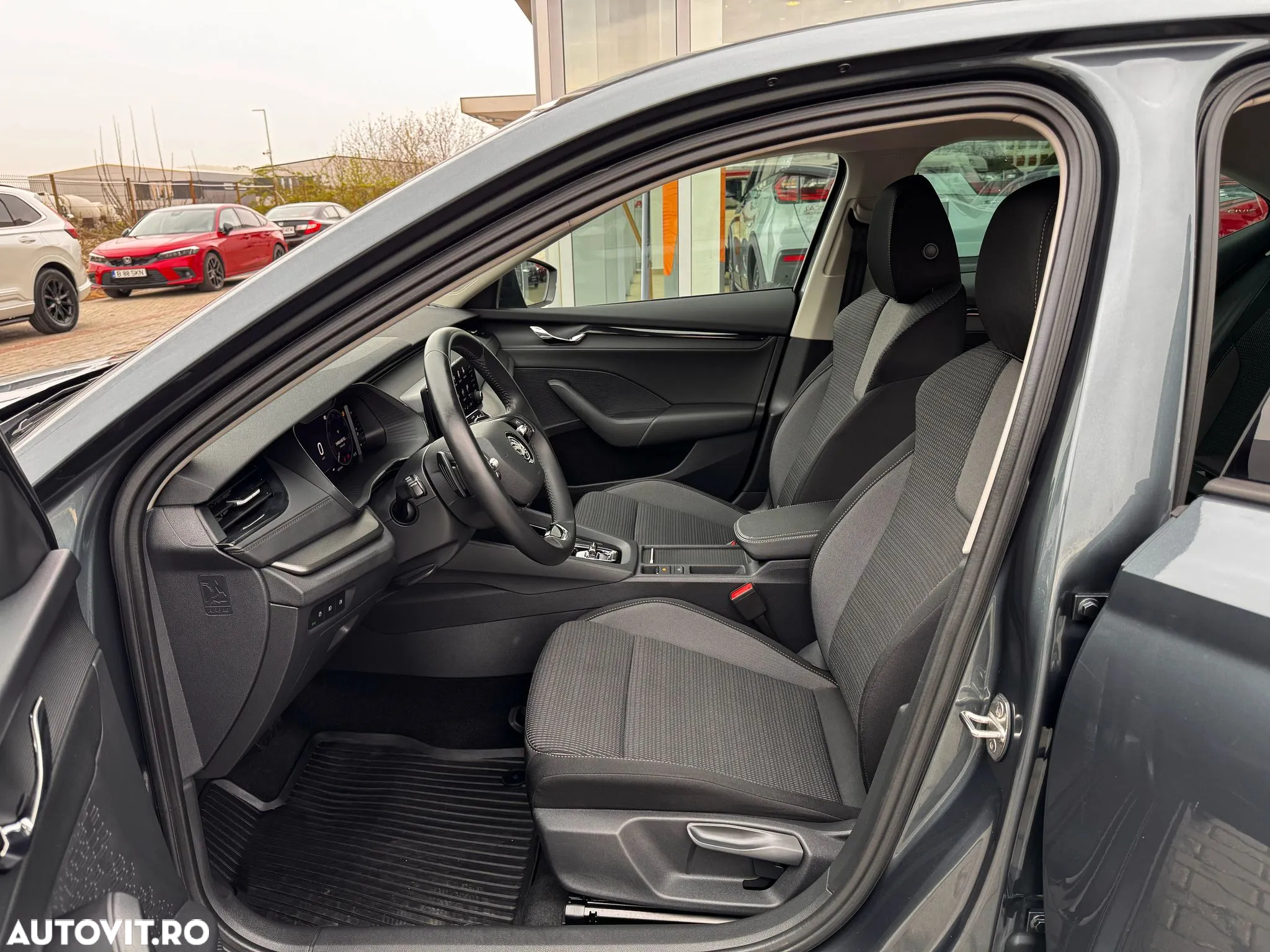Skoda Octavia 2.0 TDI DSG Ambition - 9