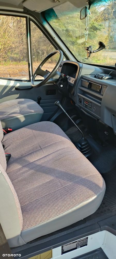 Ford Transit 2.5 D - 18