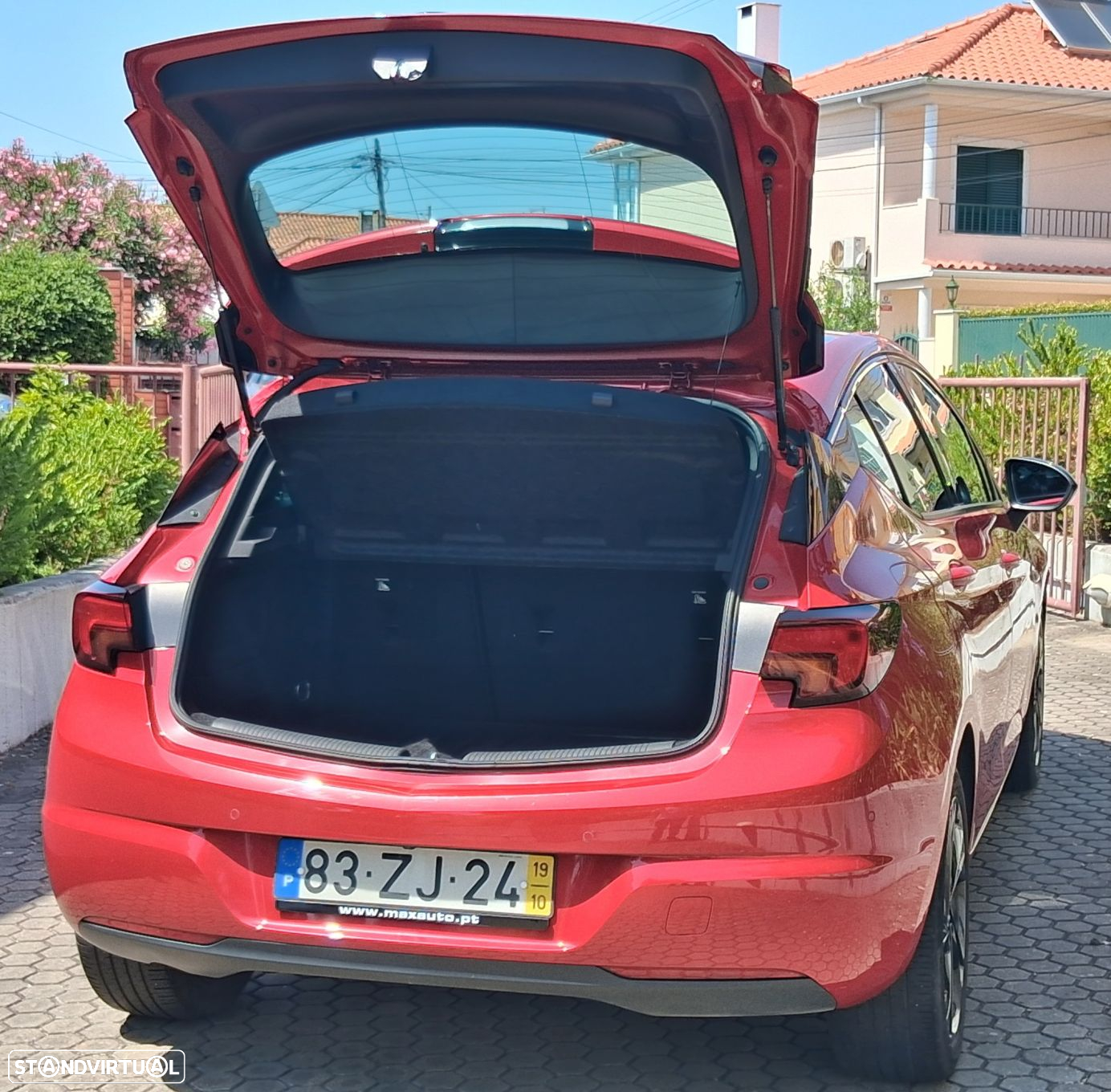 Opel Astra 1.2 T GS Line S/S - 18