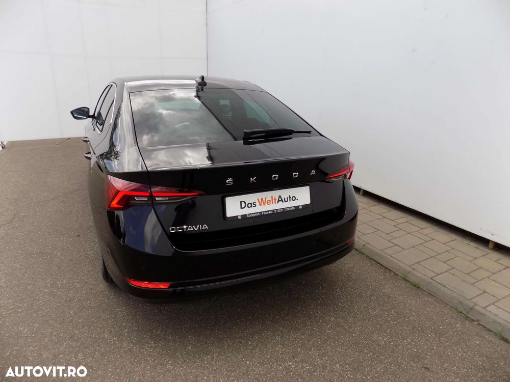 Skoda Octavia 2.0 TDI DSG First Edition - 4