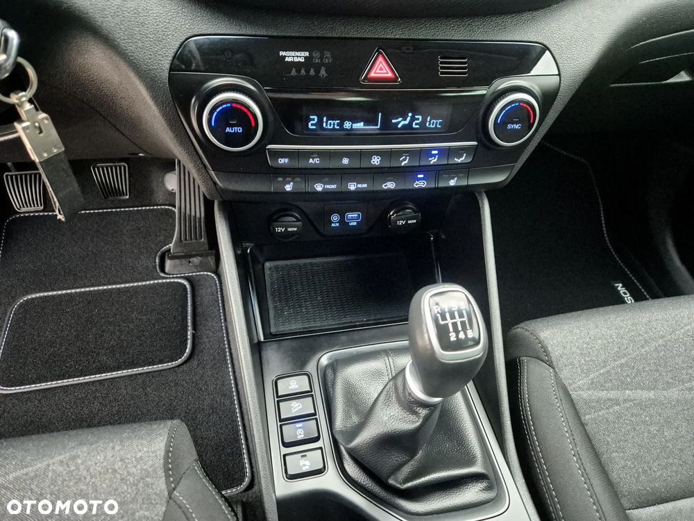 Hyundai Tucson 1.6 GDI BlueDrive Comfort 2WD - 32
