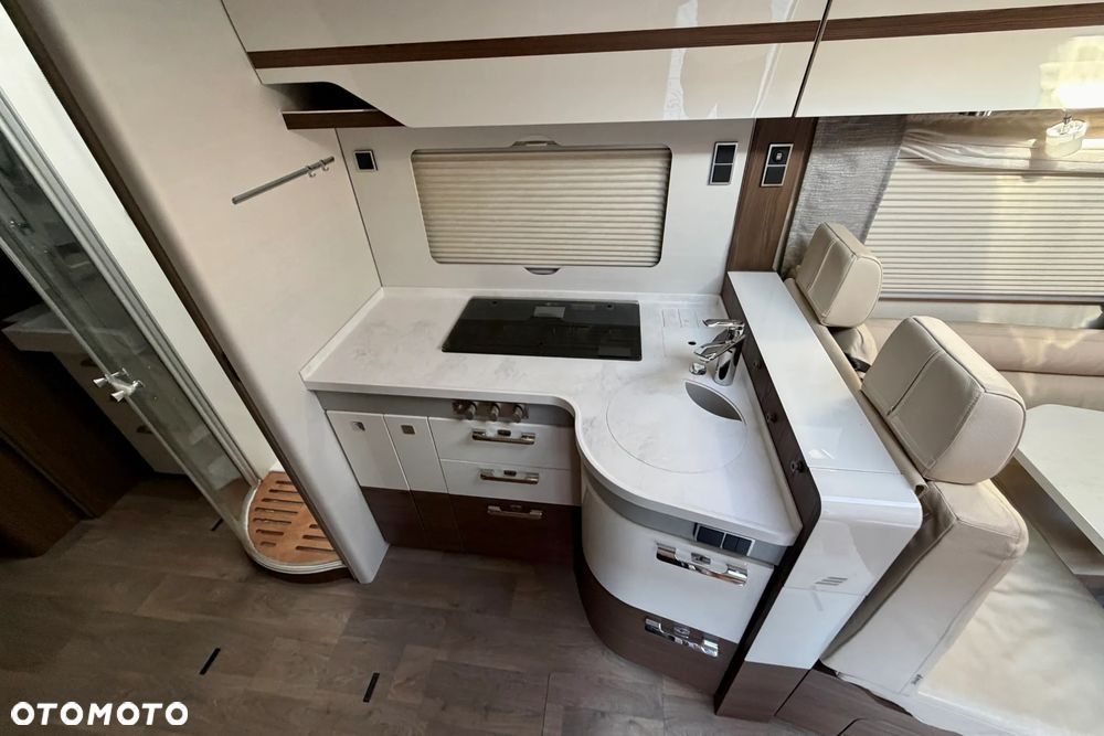 Hymer-Eriba BML 880 - 18