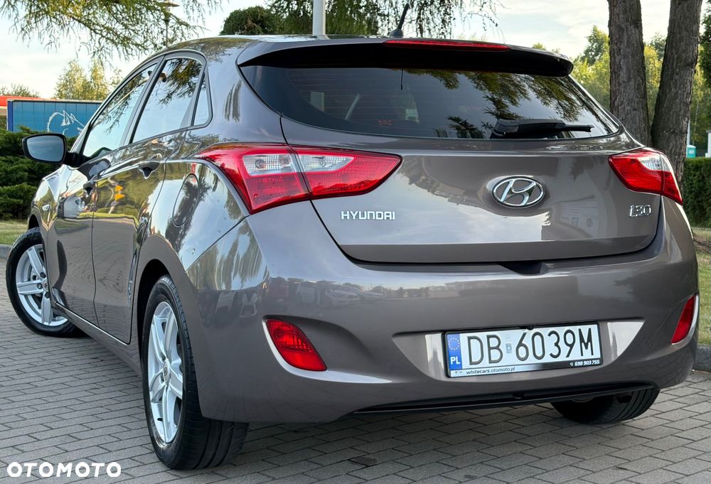 Hyundai i30 1.4 Fifa World Cup Edition - 32