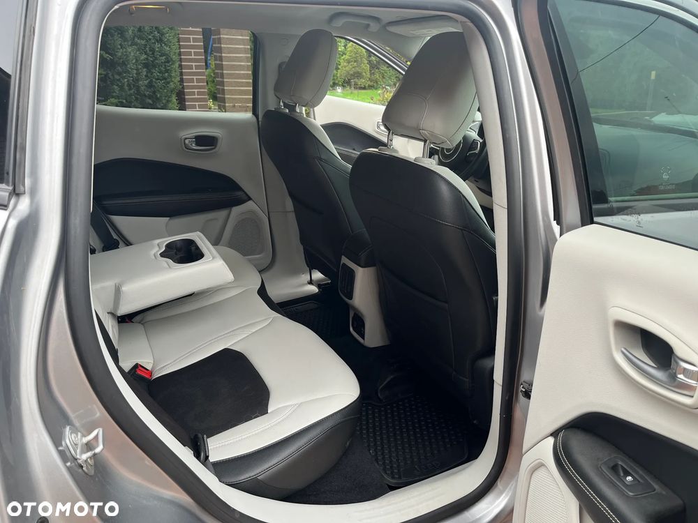 Jeep Compass - 21