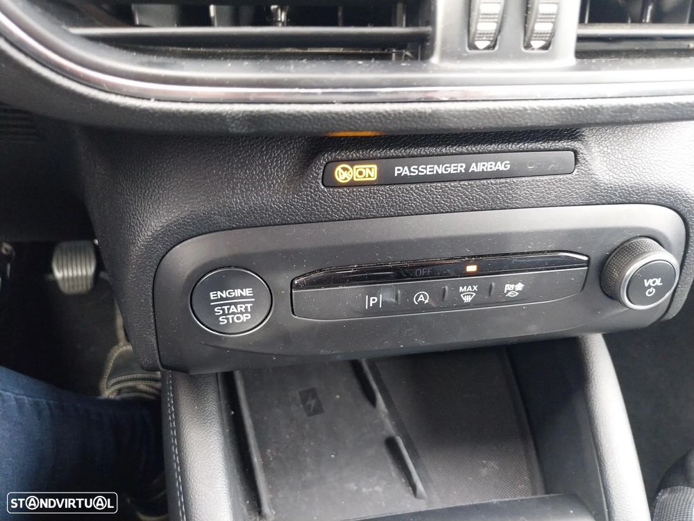 Ford Focus 1.5 TDCi ECOBlue Active X - 21