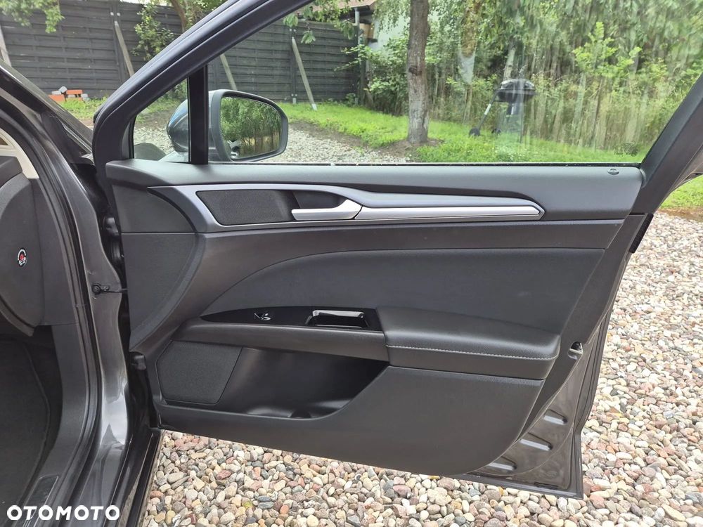 Ford Mondeo 2.0 TDCi STart-Stopp Titanium - 10