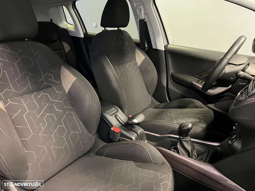 Peugeot 2008 1.4 HDi Active - 6