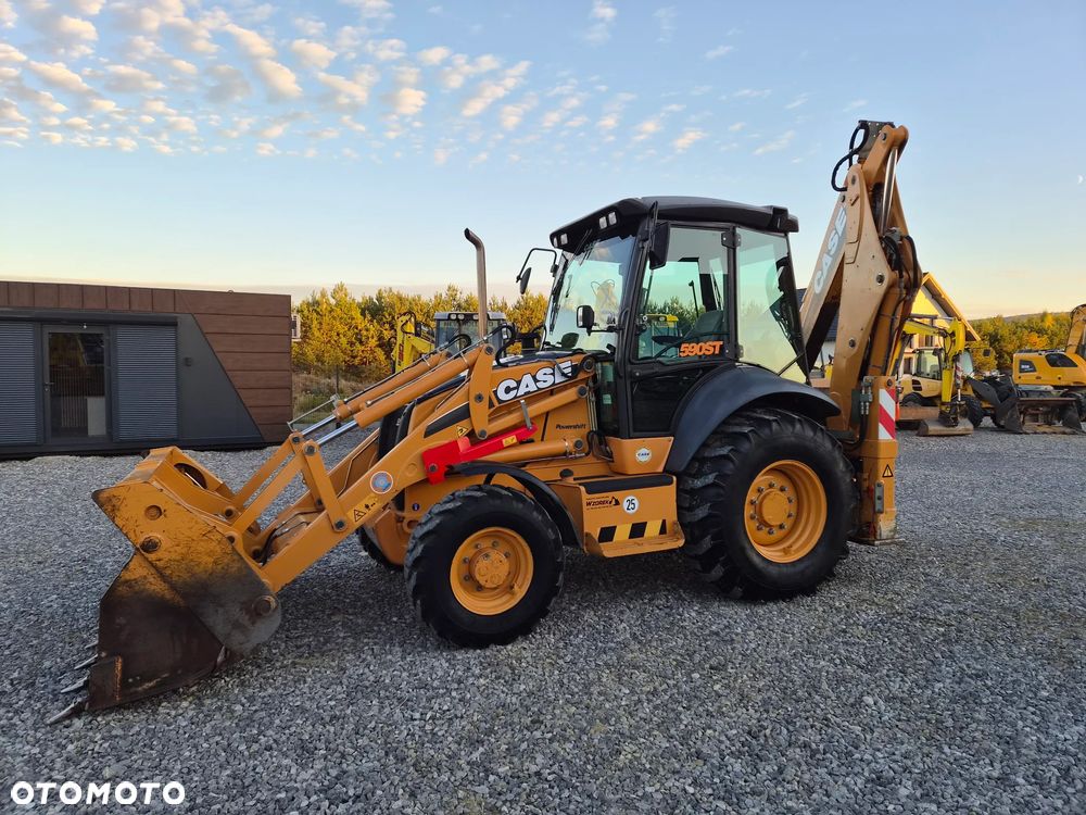 Case 590ST - 3