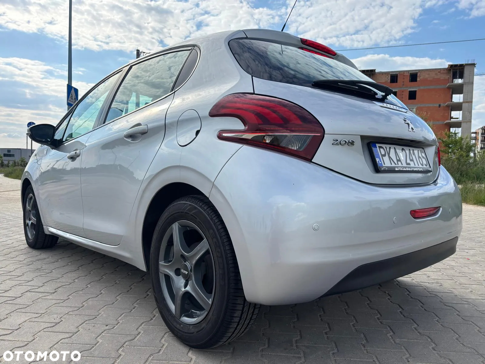 Peugeot 208 1.6 BlueHDi Active - 12