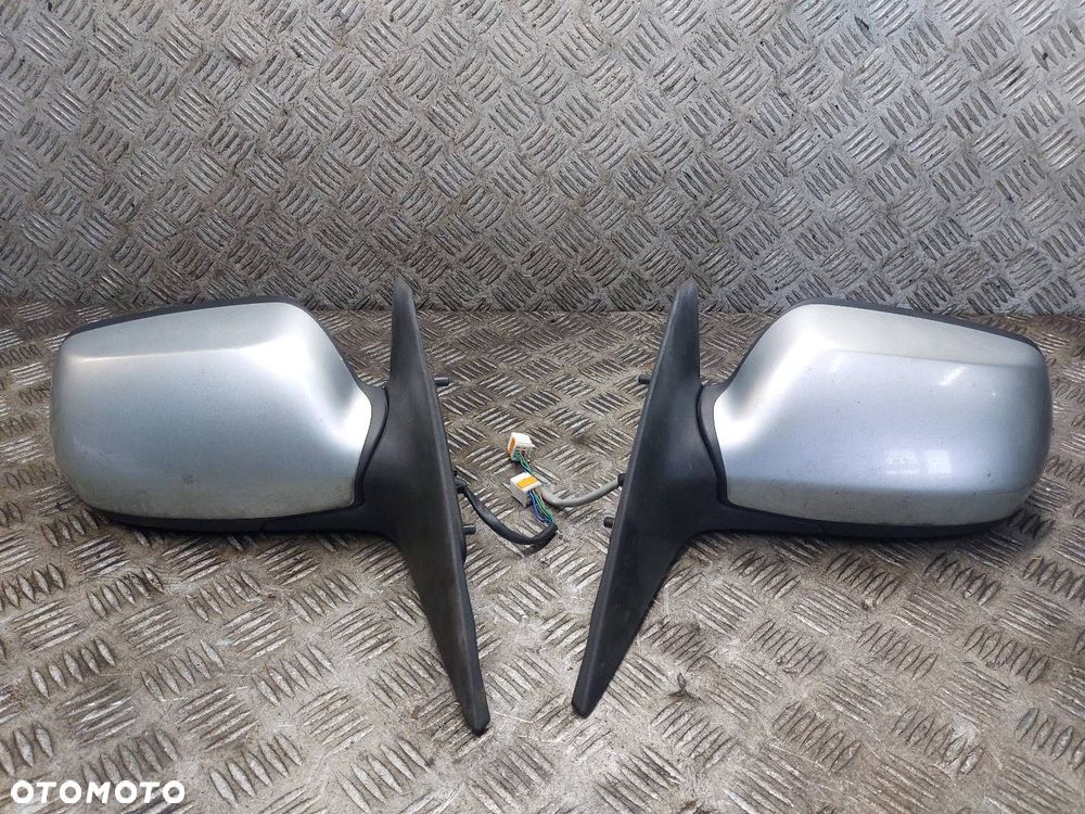 LUSTERKO LEWE + PRAWE ELEKTRYCZNE MAZDA 6 I GG GY 25H 5 PIN EU - 1