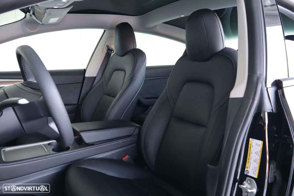 Tesla Model 3 - 21