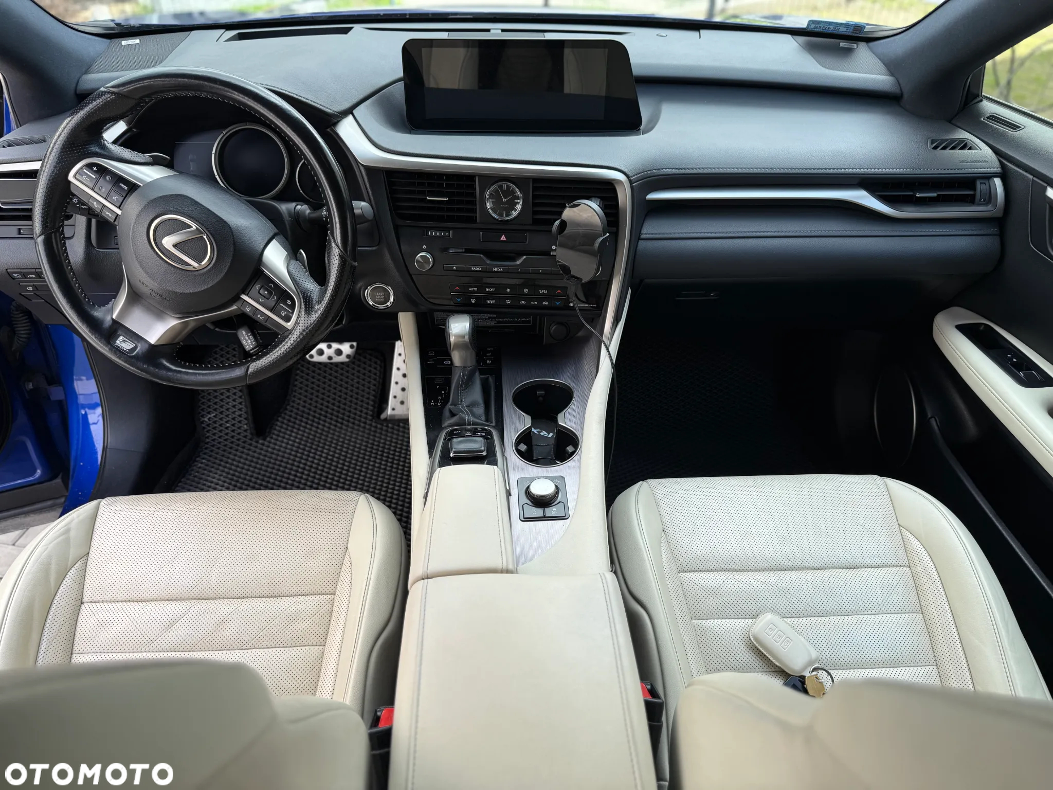 Lexus RX 200t / 300 F Sport - 17