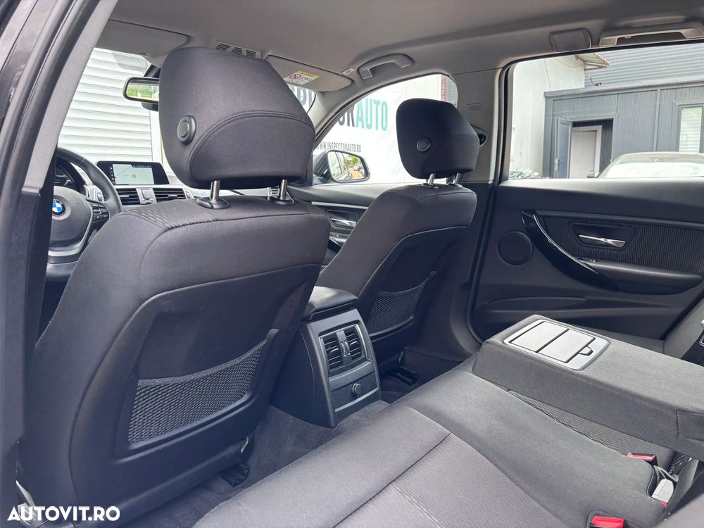 BMW Seria 3 320i xDrive Aut. Advantage - 25