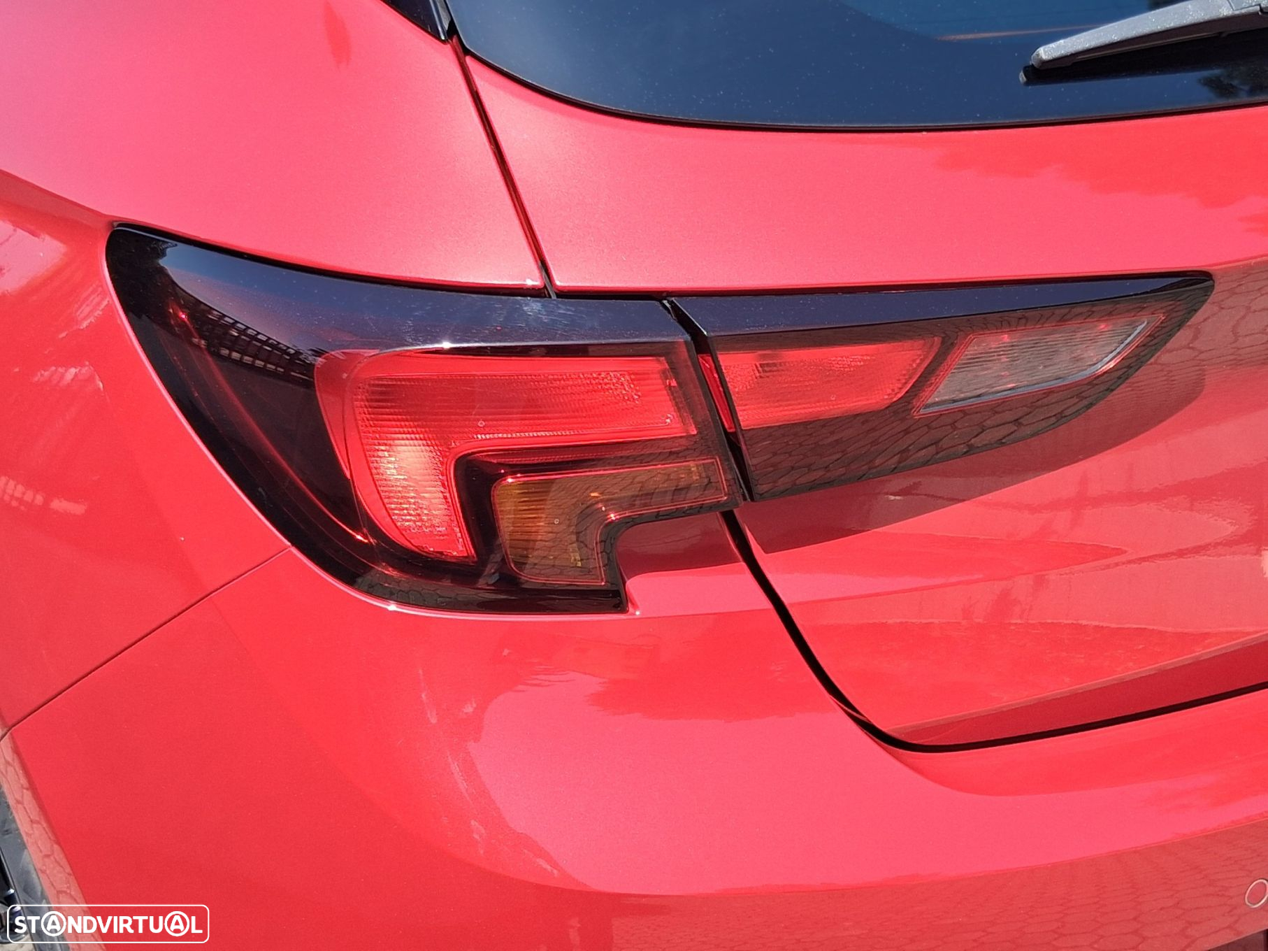 Opel Astra 1.2 T GS Line S/S - 23