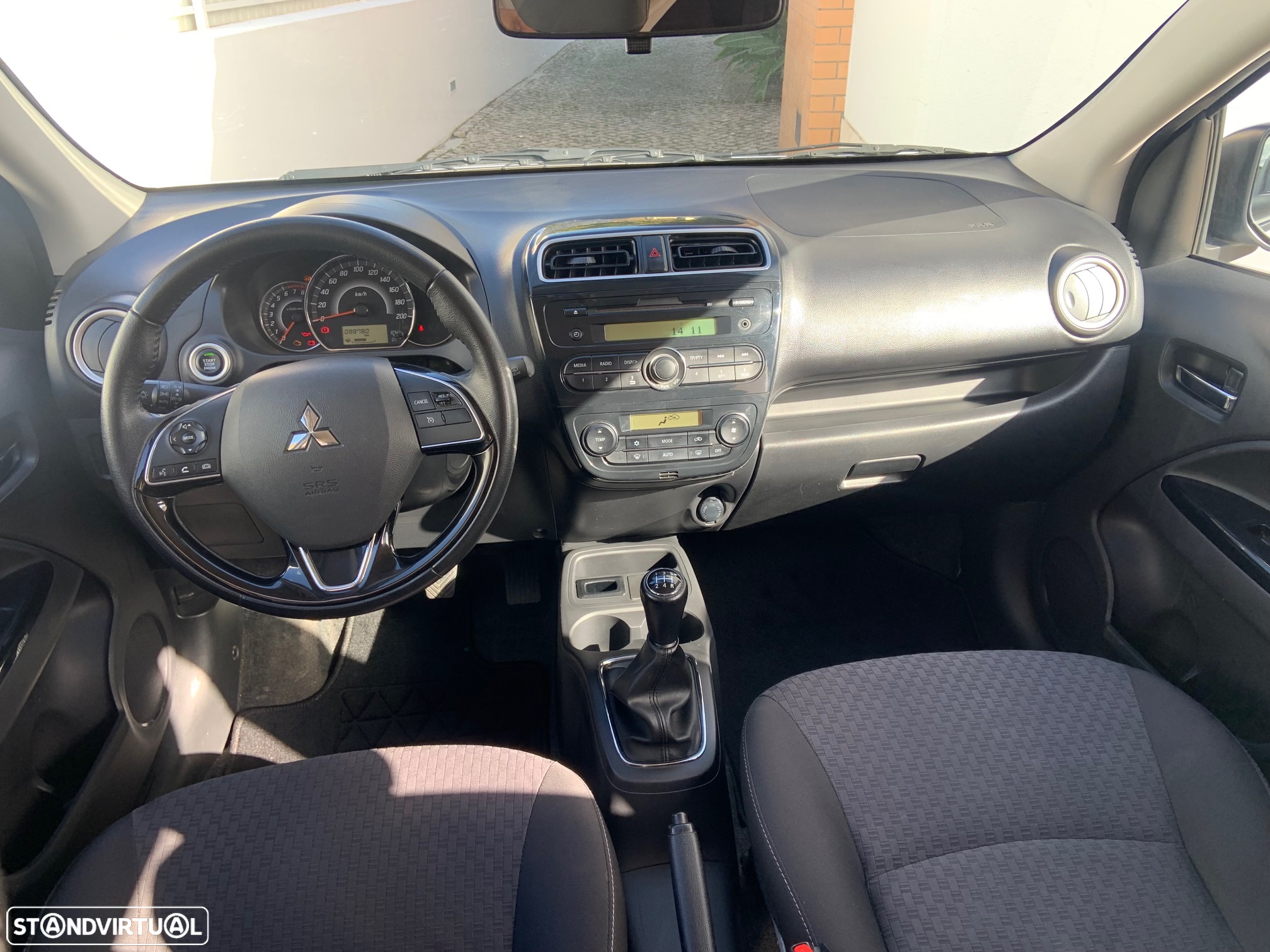 Mitsubishi Space Star 1.2 Intense - 10