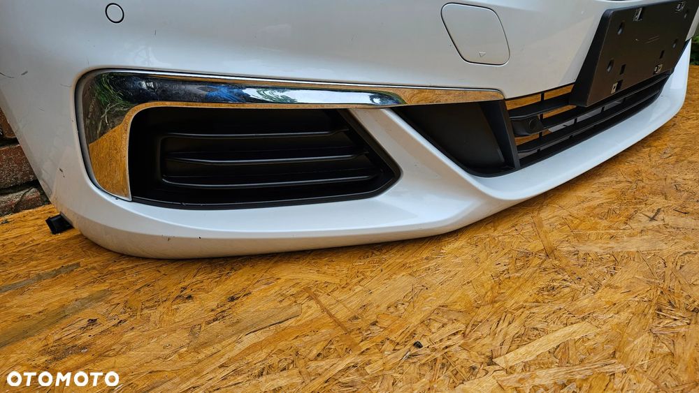 BMW 1 F52 Kompletny zderzak przód pod czujniki parkowania  Zderzak przedni 6x PDC CHROM NOWY 7384645 - 7