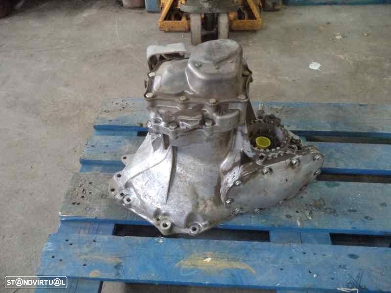 CAIXA VELOCIDADES OPEL ASTRA G SEDAN 1999 -90400209 - 1