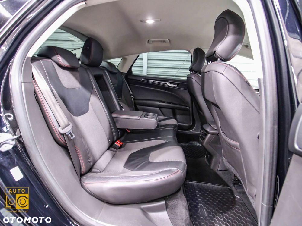 Ford Mondeo 2.0 TDCi ST-Line PowerShift - 11
