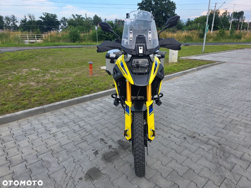 Suzuki V-STROM - 17