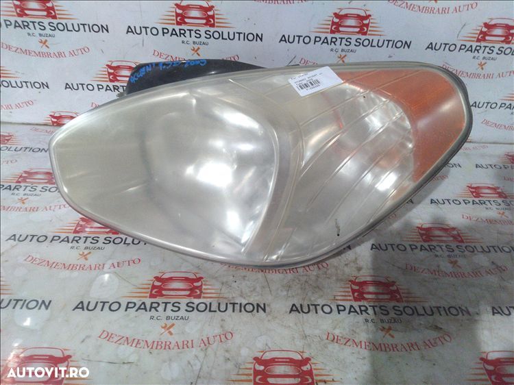 far stanga hyundai accent an fabr. 2009 - 1