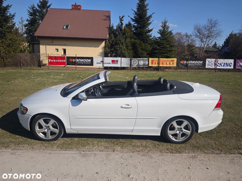Volvo C70 2.0D Momentum - 19