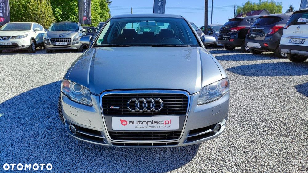 Audi A4 Limousine - 17