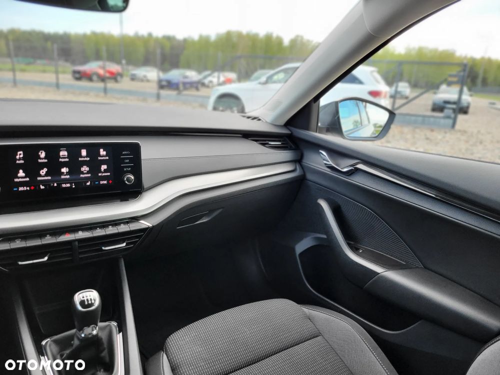 Skoda Octavia 2.0 TDI Ambition - 11