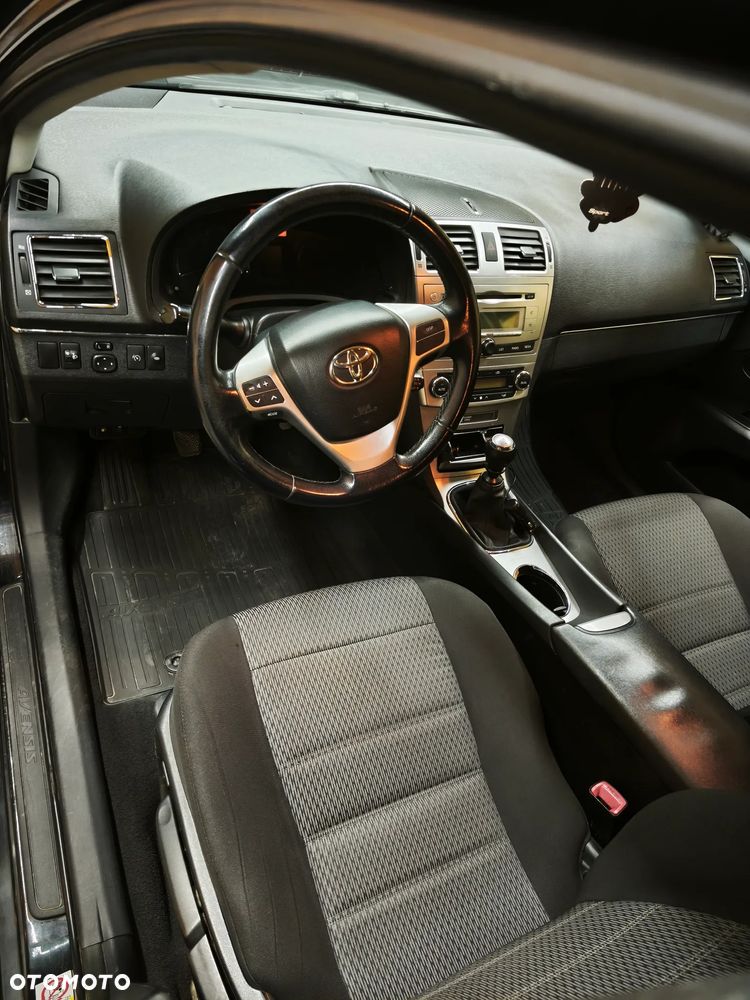 Toyota Avensis 2.0 D-4D Sol - 6