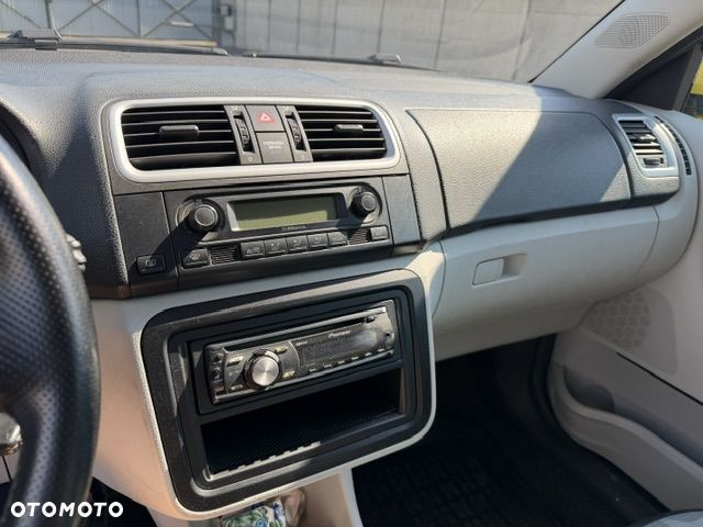 Skoda Fabia 1.4 16V Ambiente - 9