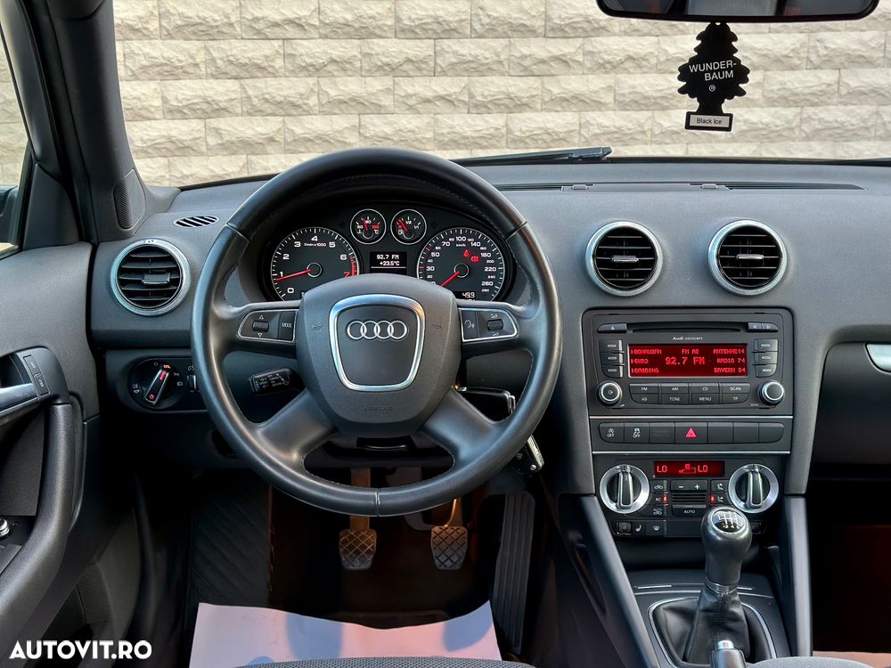 Audi A3 1.2 TFSI ack Attraction - 12