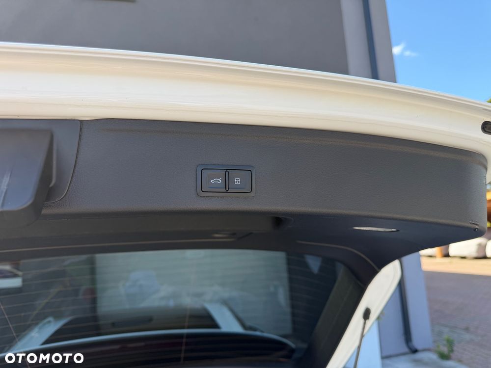 Audi A4 Allroad 2.0 TDI Quattro S tronic - 17