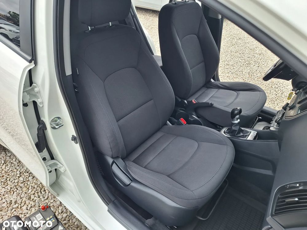 Kia Rio 1.4 Fifa World Cup Edition - 24